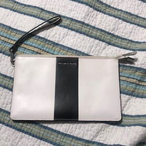 Michael kors clutch